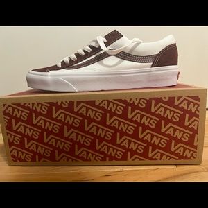 Size 7 1/2 men’s, nine in women’s white and maroon vans never been worn